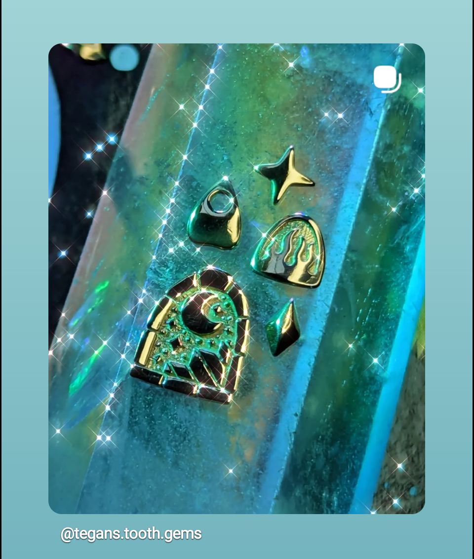 18K Planchette Tooth Gem