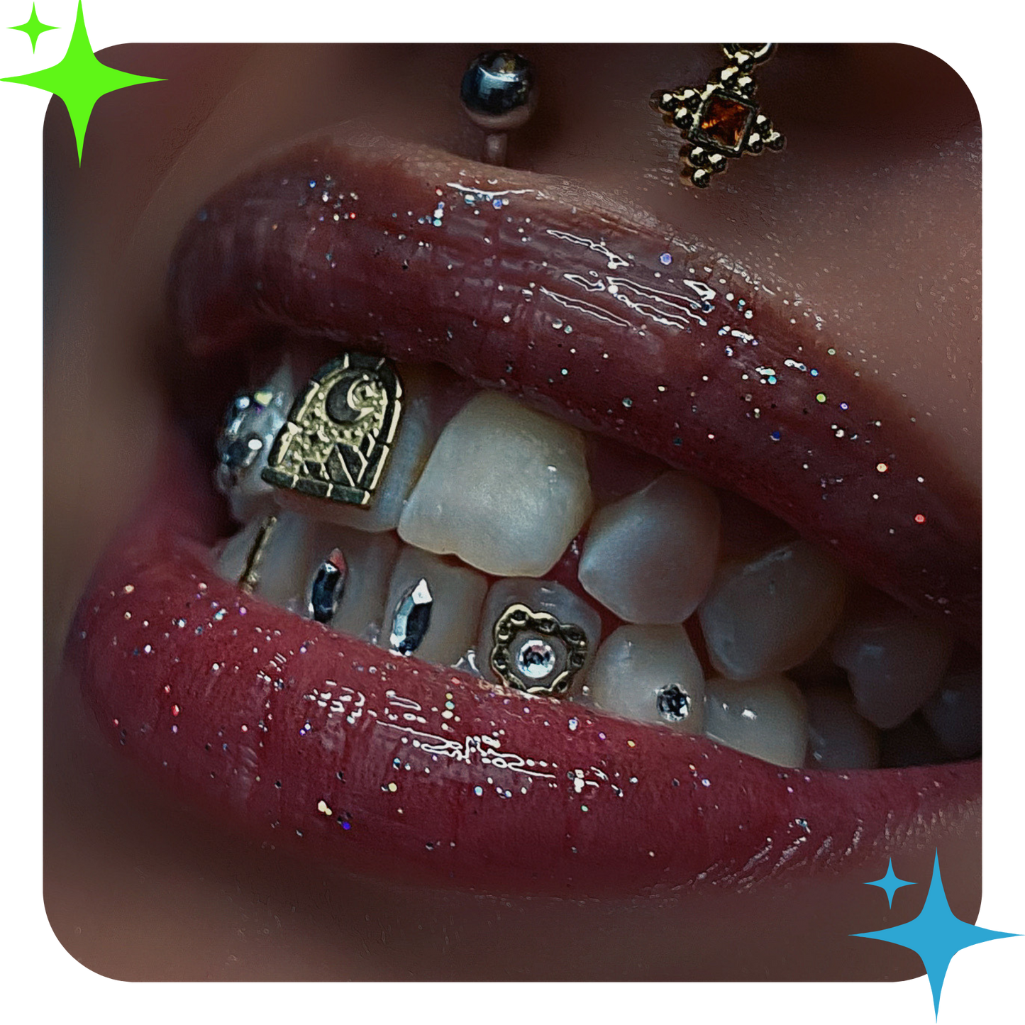 18K Chain Link Frame Tooth Gem