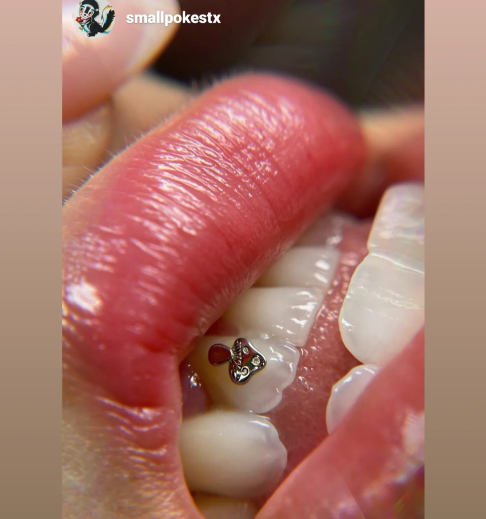 18K Magic Mushroom Tooth Gem