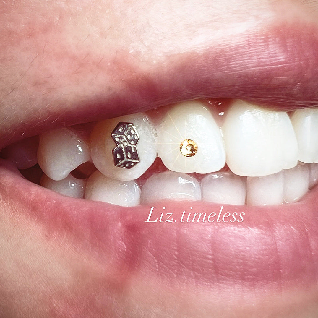 18K Dice Tooth Gem
