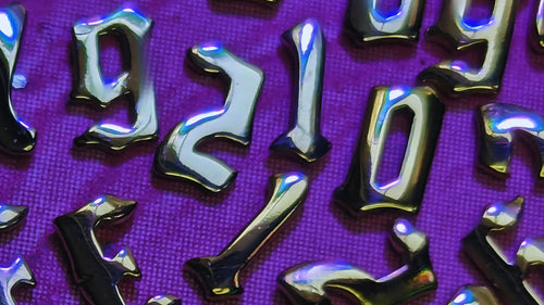 18K Old English Numbers