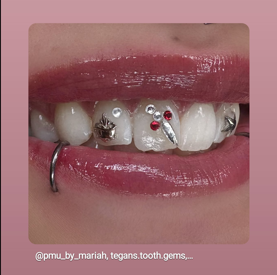 18K Sacred Heart Tooth Gem